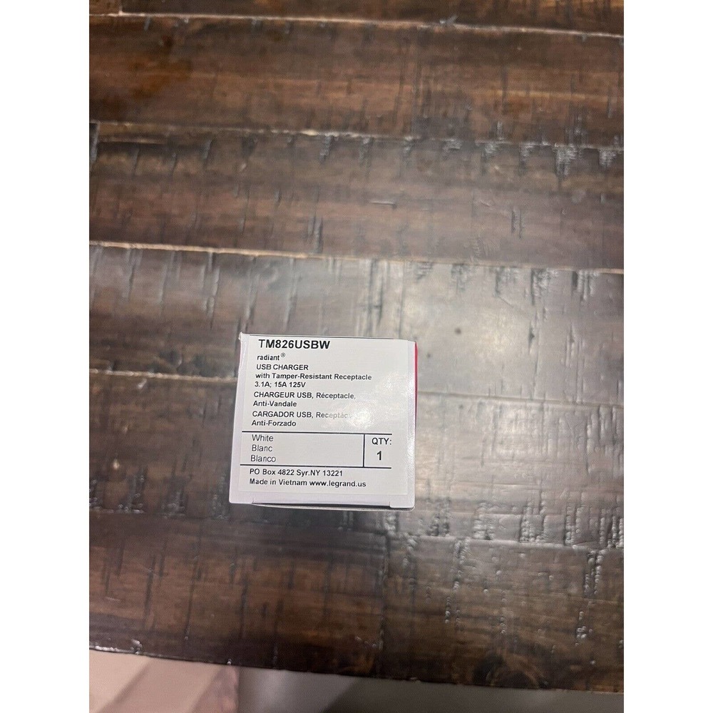 Legrand Radiant Tamper Resistant USB Wall Outlet 3.1a White TM826USBW
